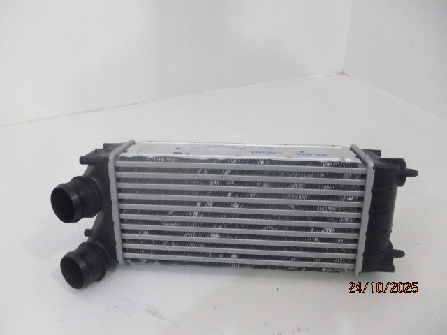 фото №1, Peugeot 5008 i интеркулер радиатора воздуха 9684212480