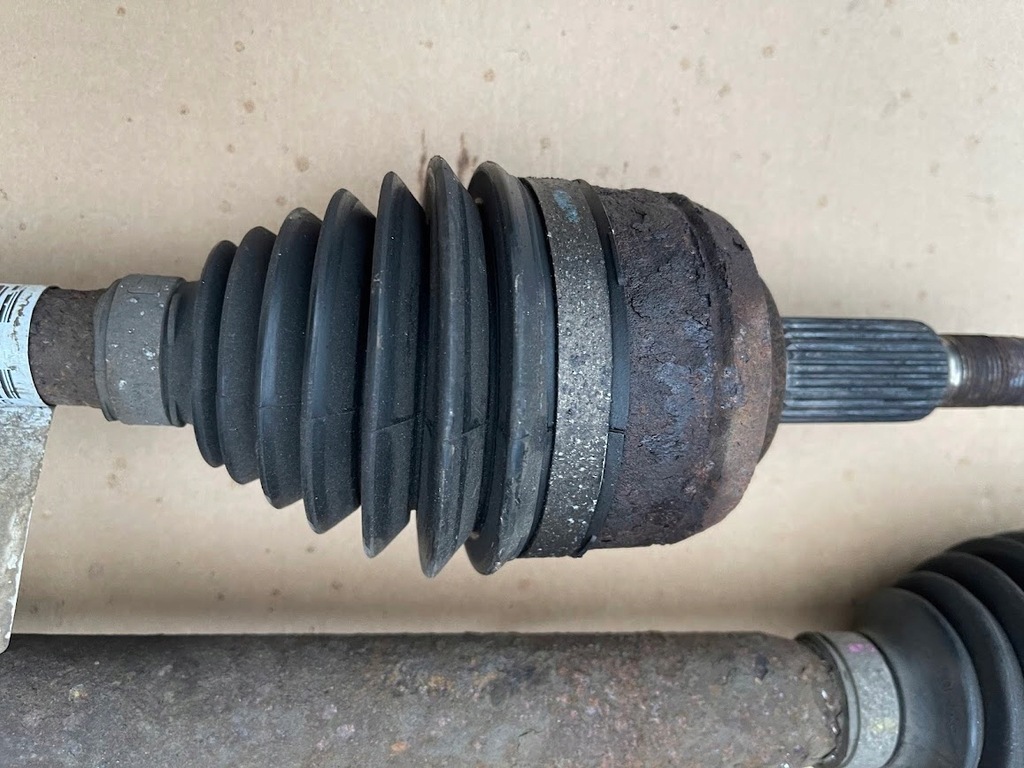 фото №5, Привідний вал ліва короткий 1.5dci renault scenic iii автоматична коробка передач оригінальний номер 391016076r