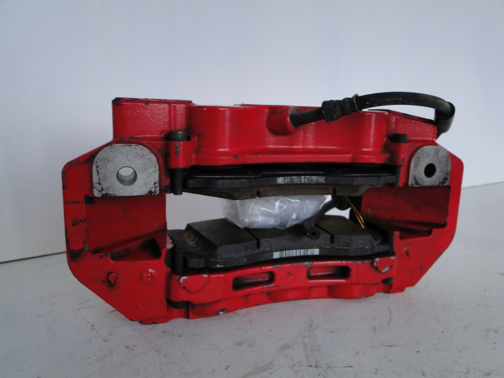 фото №7, Mercedes суппорт тормозной передний левый 63 amg brembo c klasa 206 w206