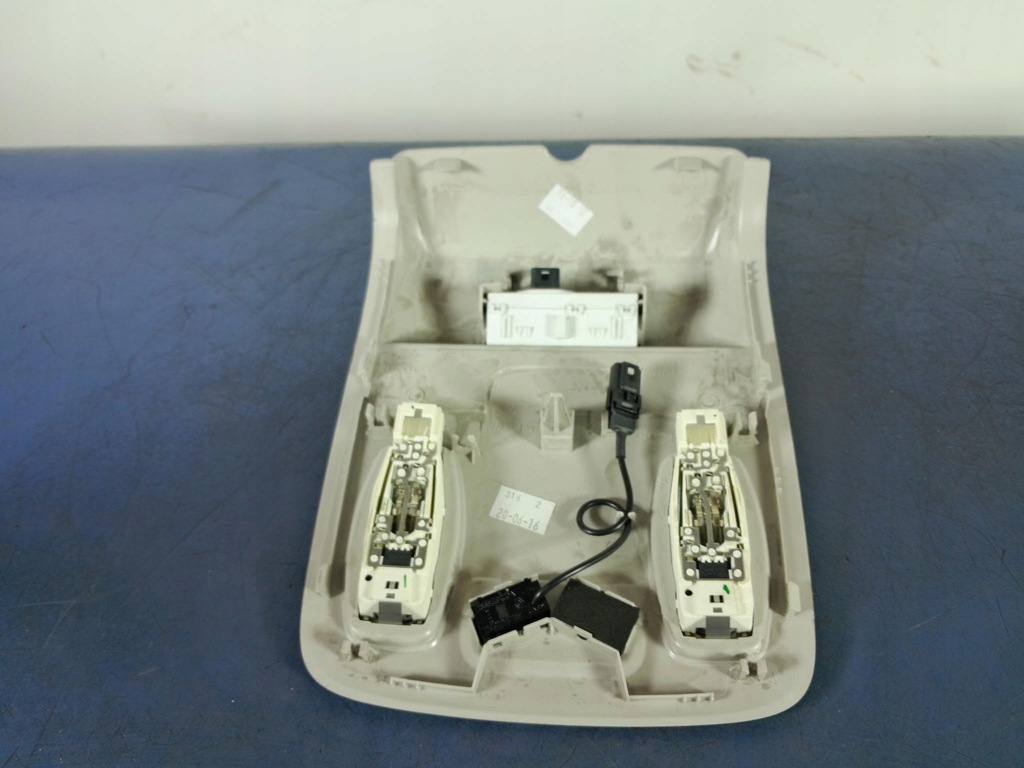 фото №4, Renault megane iv лампа потолочный