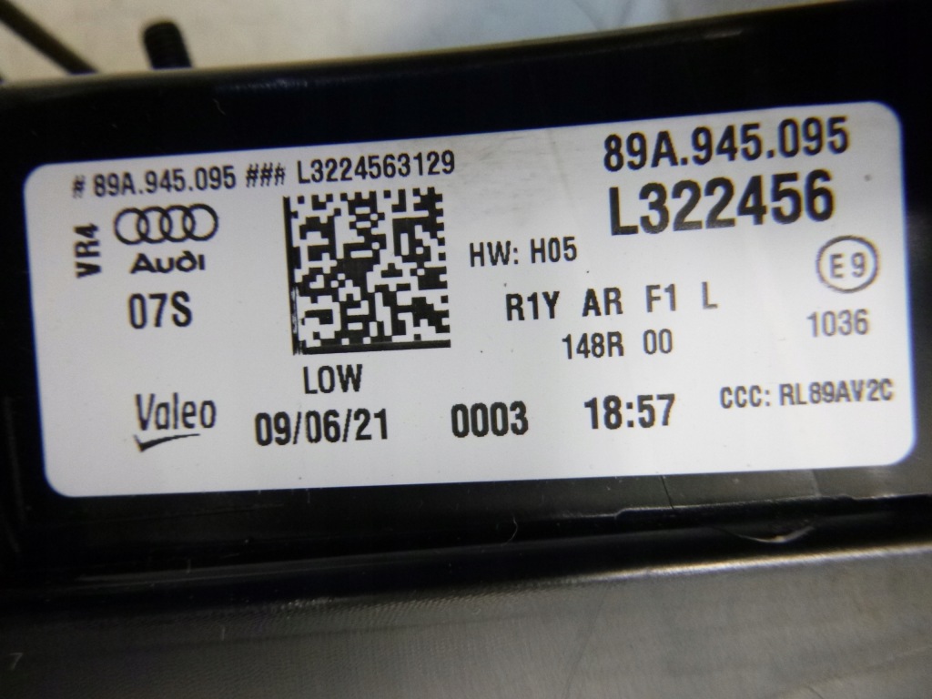 фото №14, Audi q4 e-tron комплект лампа лампа правая левая накладка задняя задняя low новый kpl