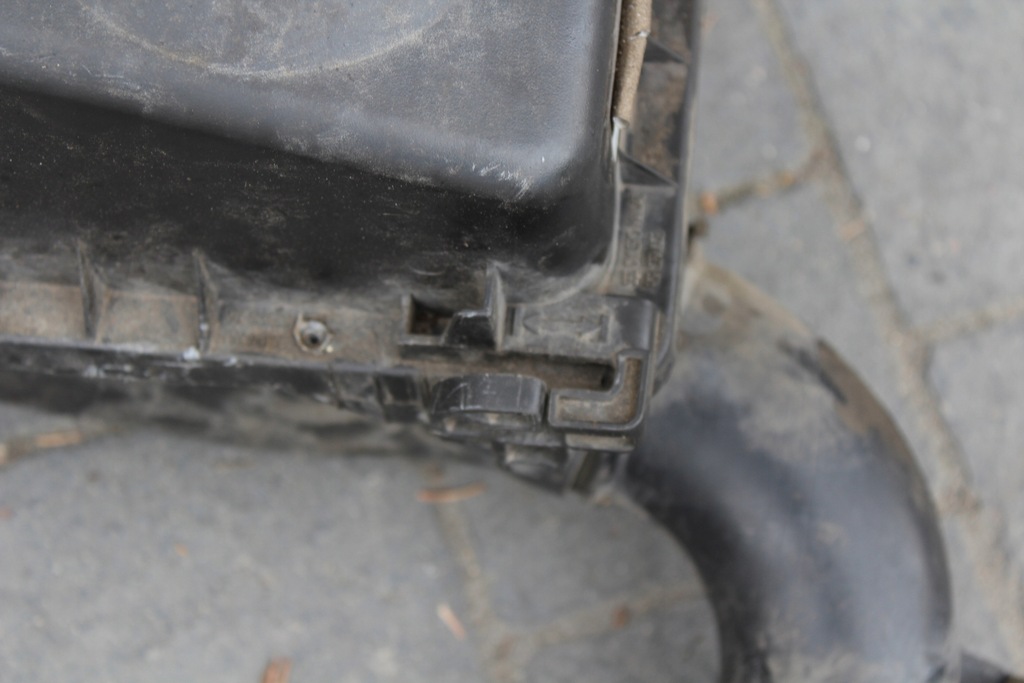 фото №7, Корпус фільтра повітря avensis t25 corolla verso ii 1,8 1,6 vvti