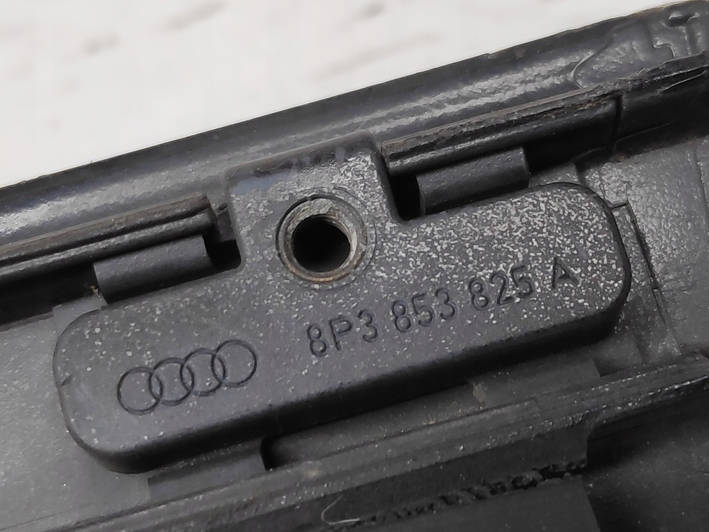 фото №8, Audi a3 8p 3d молдинг дверь левый перед 8p3853959j