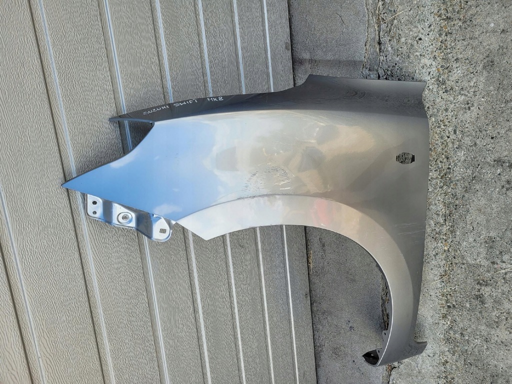 фото №1, Suzuki swift mk8 - крила перед передній лівий