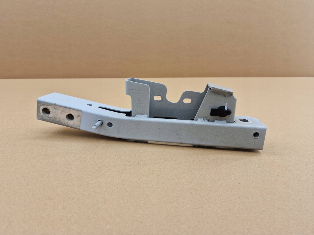 фото №1, Лівий кронштейн панель фари поперечина підсилення передній volvo ex30