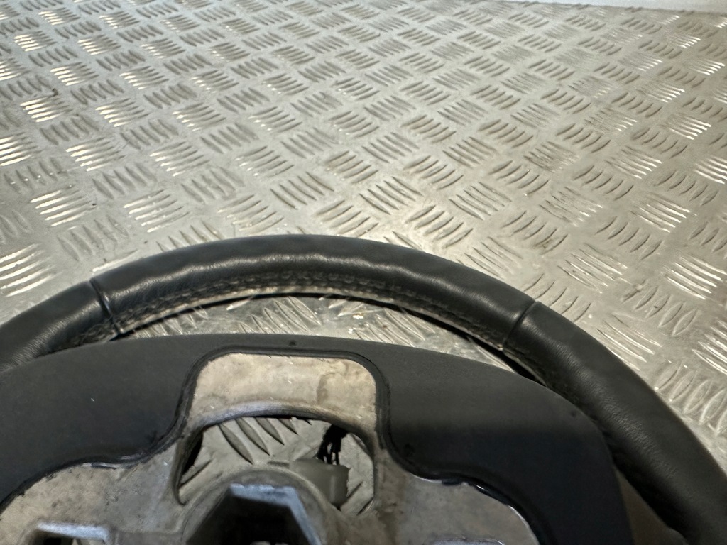 фото №12, Ford b-max воздуховод кожа ładna