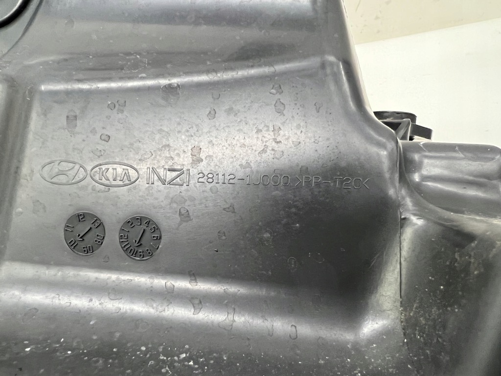 фото №8, Hyundai i20 корпус фильтра воздуха 28112-1j000