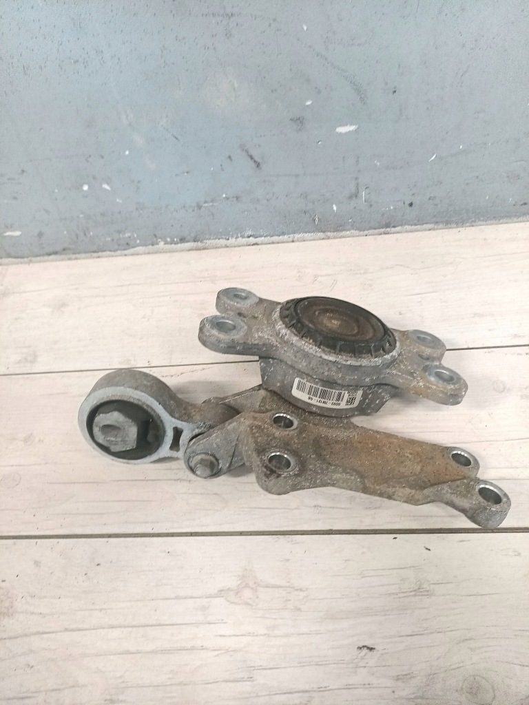 Подушка кронштейн коробки передач 2017 lincoln continental gd93-7m121-gb Київ