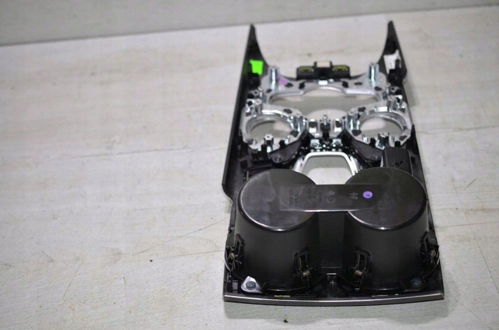 Alfa romeo giulia 2021 туннель средний панель Недорого