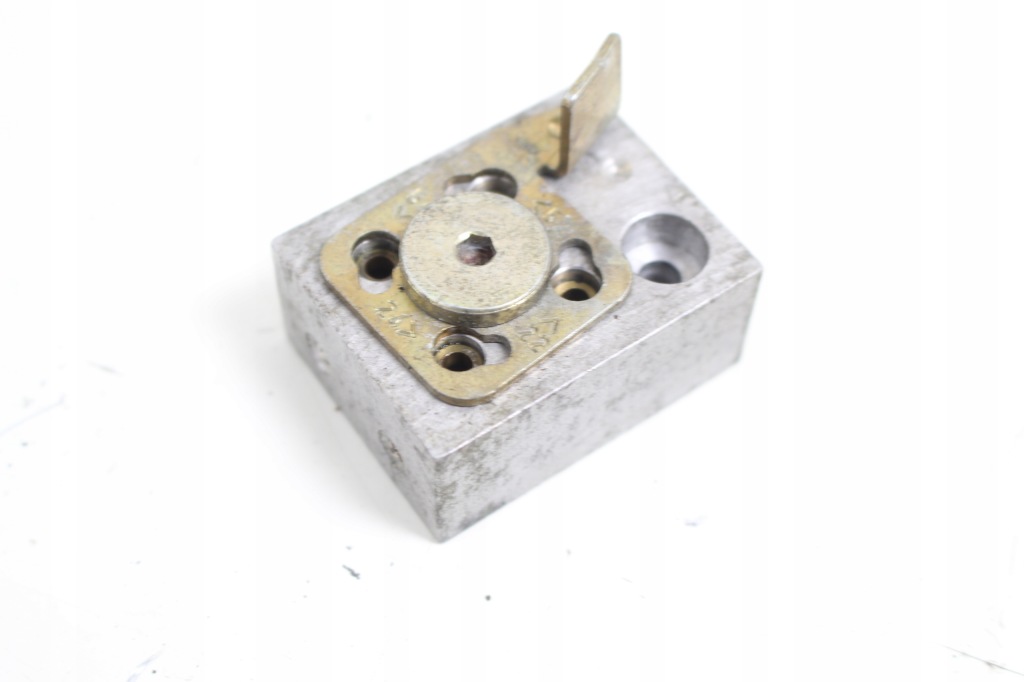 Купить Распределитель гидравлический mercedes sl r129 w129