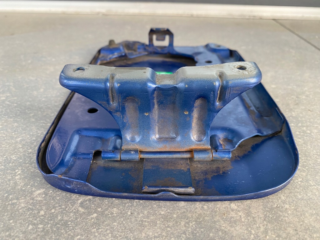 Крышка заливной топлива mazda 323 f bj - b25r с Разборки