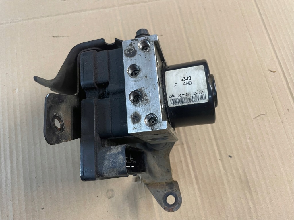 фото №1, Насос abs suzuki swift mk6 4x4 63j3