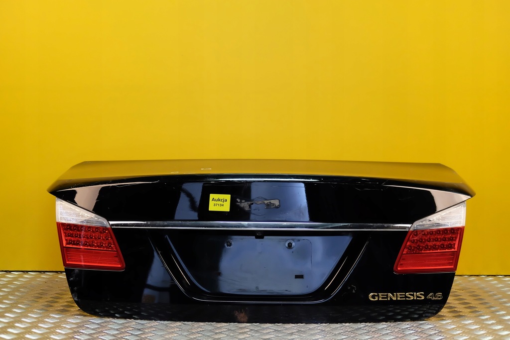 фото №1, Hyundai genesis sedan 2008- кришка багажника задня задня лампа