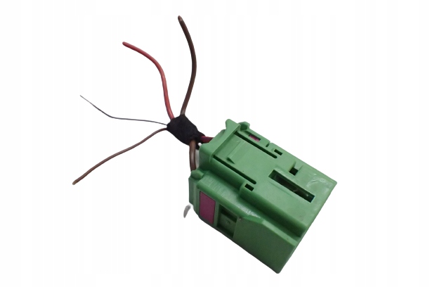 фото №1, ^-^ vw audi колодка штекер 4f0937741f