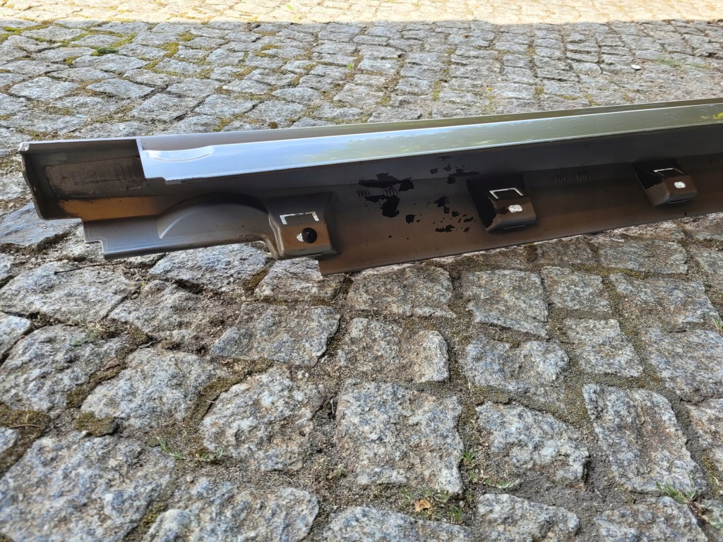 Поріг накладка поріг права vw passat b8 3g0853858f Оригінал