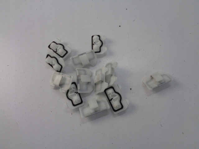 фото №1, Кліпси кріплення поріг mercedes eqa 250 w243 2021 rok