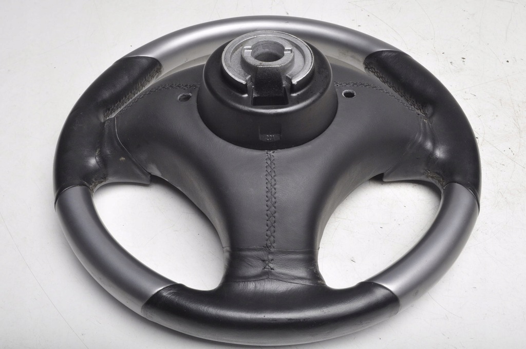 фото №15, Aston martin vanquish i vantage воздуховод кожаный