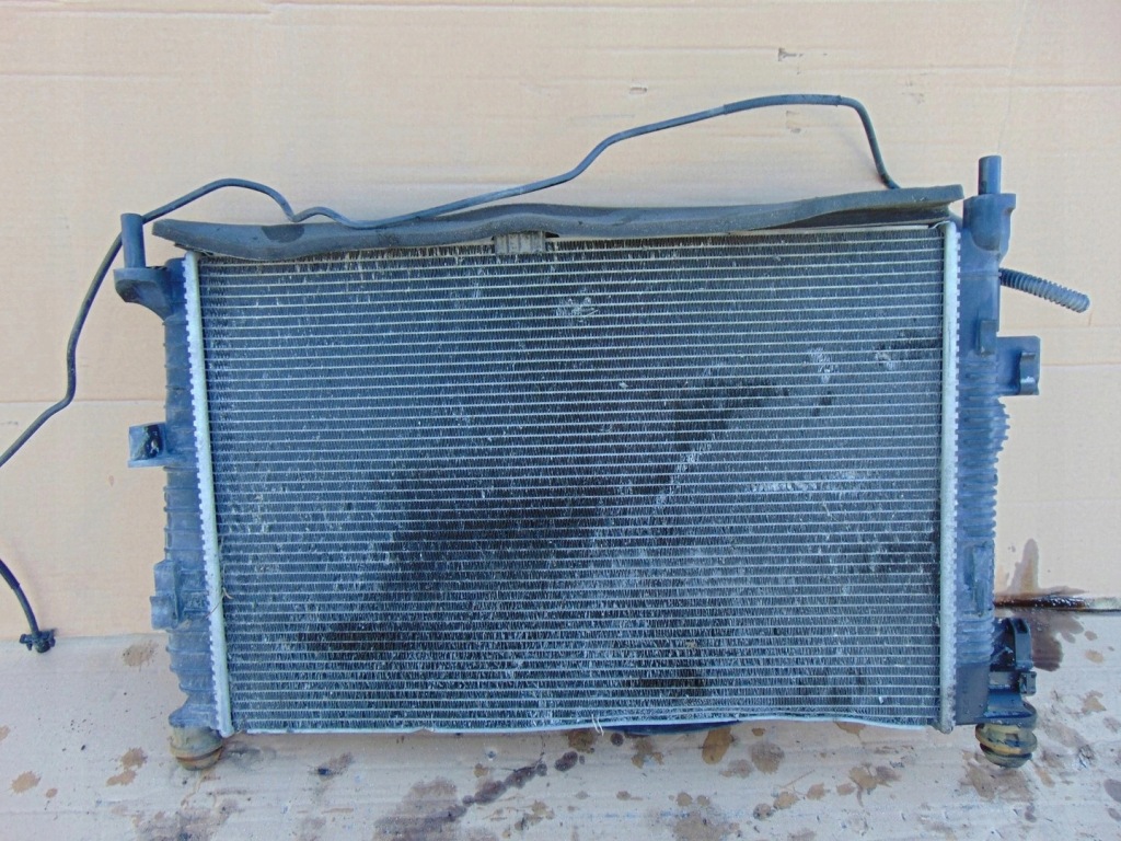 Радіатор води вентилятор ford c-max mk2 1.6 tdci Недорого