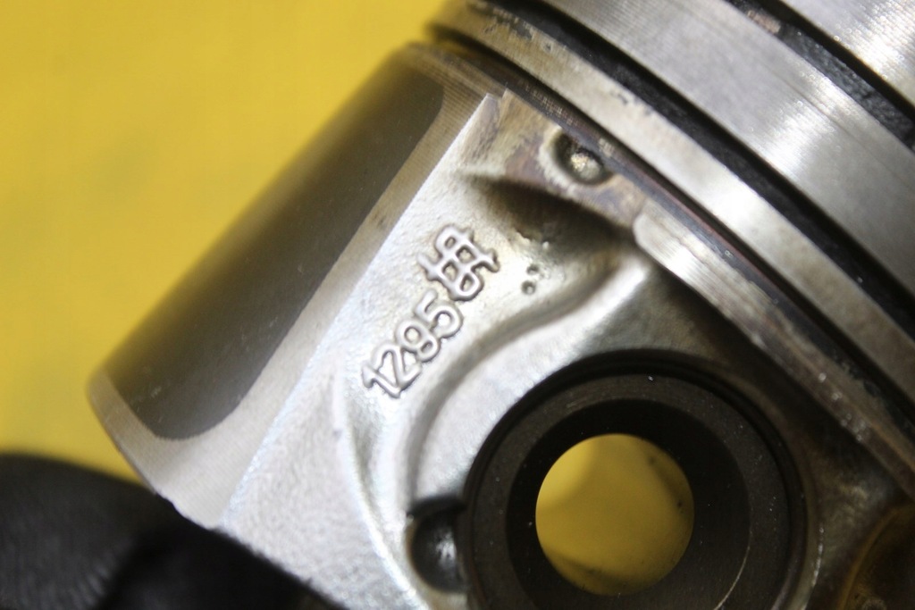 фото №9, Поршень шатун psa 10fdbz peugeot 207 1.4ehdi