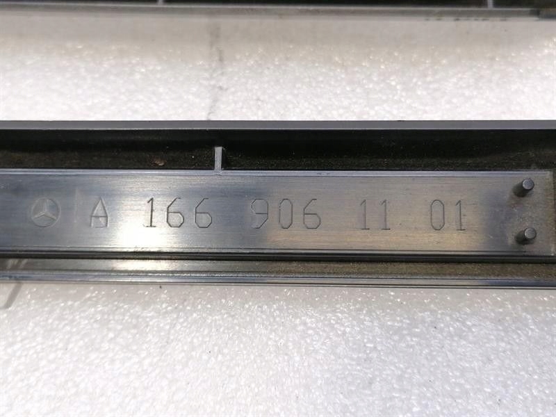 Mercedes gls 350d набор света дневного передних a1669061101 набор świ с Разборки