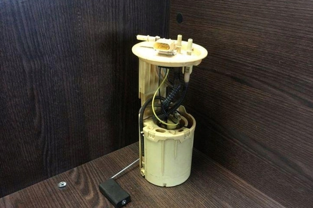 фото №7, Насос бака топлива vw crafter 30-50 flatbed 2f_ 2e0919050g 2.5l дизель