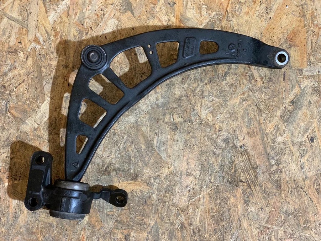 фото №1, Рычаг перед правый mini countryman r60 9806520