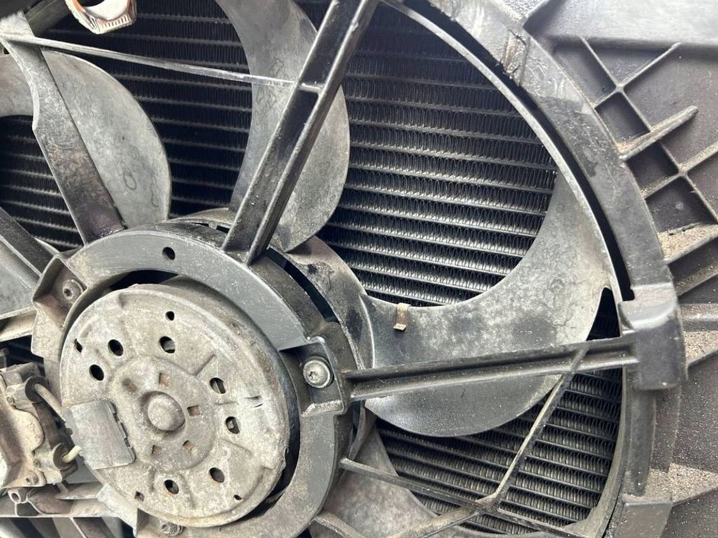 фото №9, Ford focus st 2008 радіатор / комплект