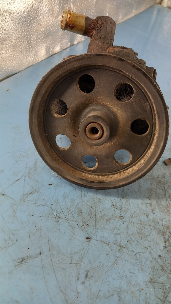 фото №1, Насос усилителя ford focus mk1 98r 1.8b