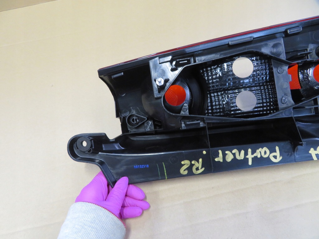 фото №13, Лампа задняя левая заменитель do citroen berlingo peugeot partner