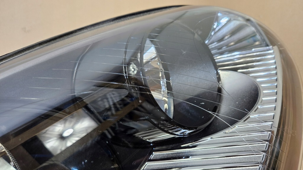 фото №5, Лампа перед правая vw golf v тонированная 1k6941006t