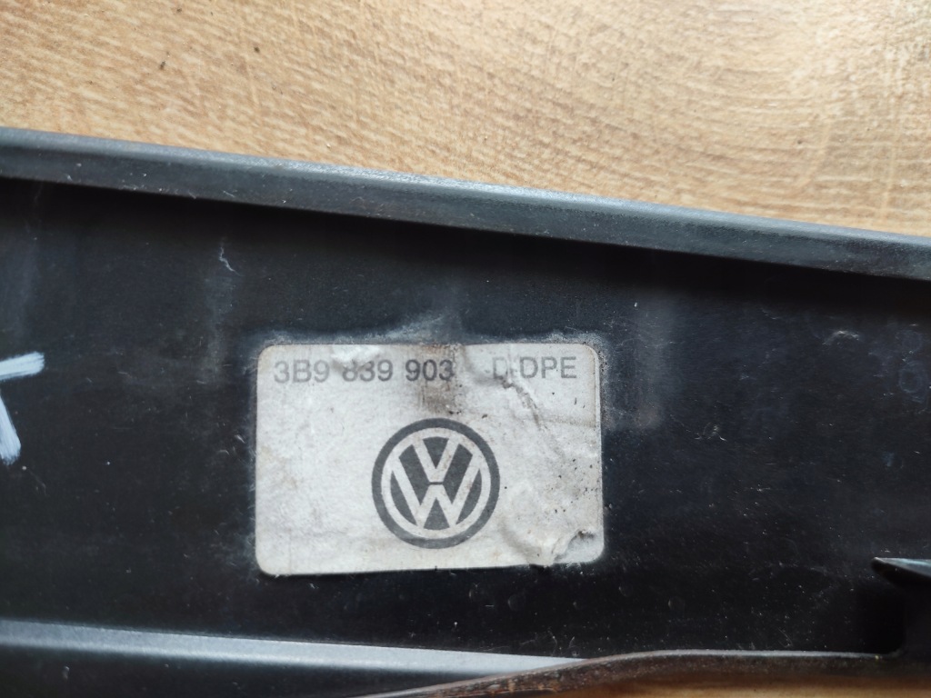 фото №3, Рамка, молдинг наружная окно дверь левый задняя passat b5 3b9839903