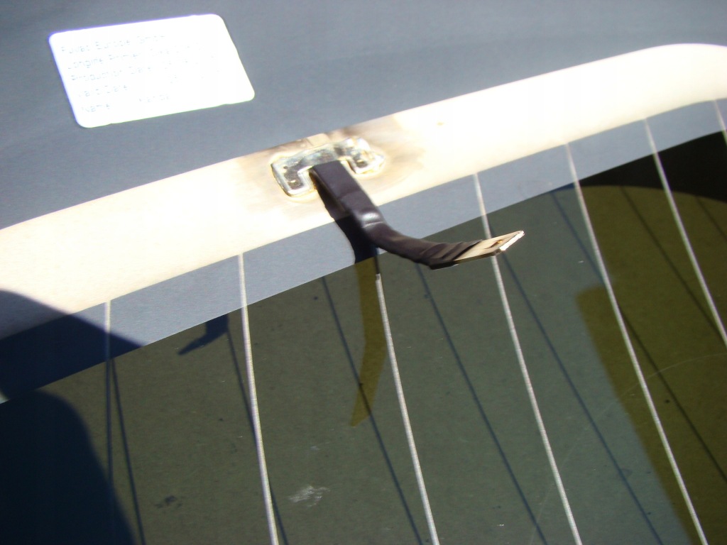 фото №8, Jaguar e-pace скло задня