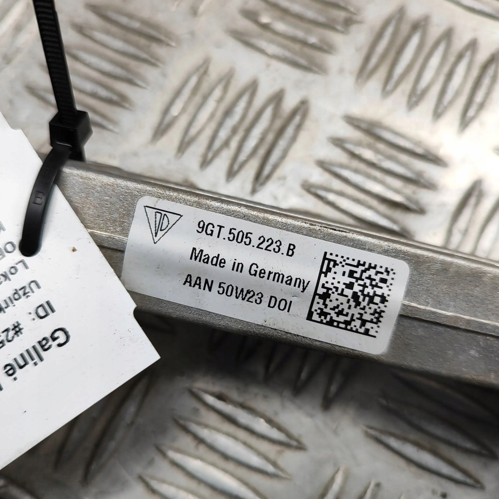 фото №7, Porsche 911 992 2024 ліва сторона верхній важіль задній