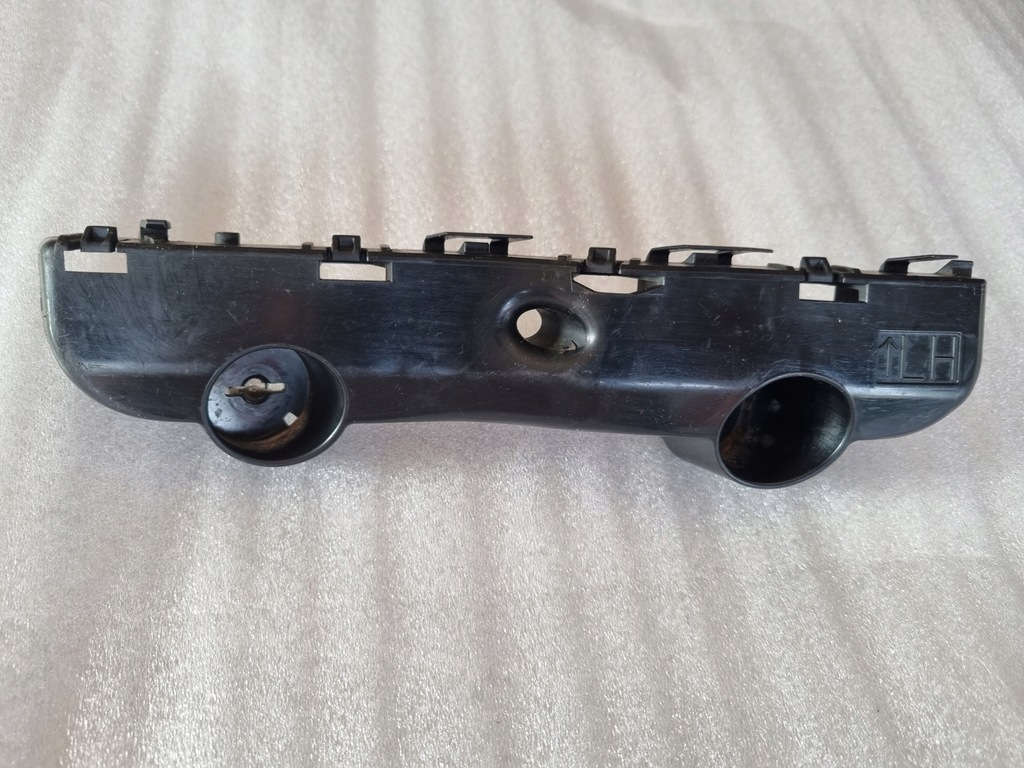 фото №1, Nissan navara лівий напрямна кронштейн бампера