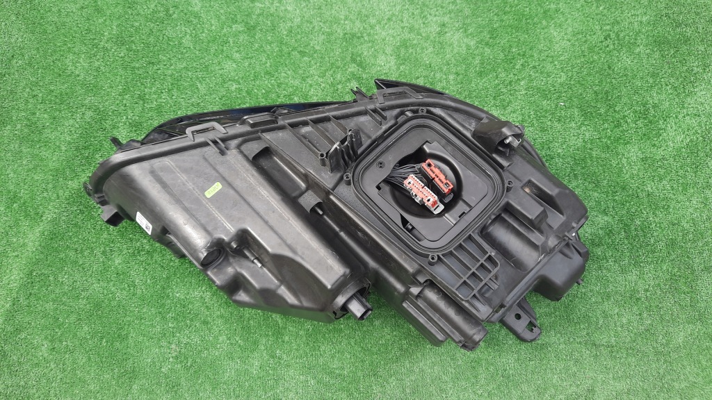 Opel insignia b 2 2 рестайлинг  full led фара передняя в Украине