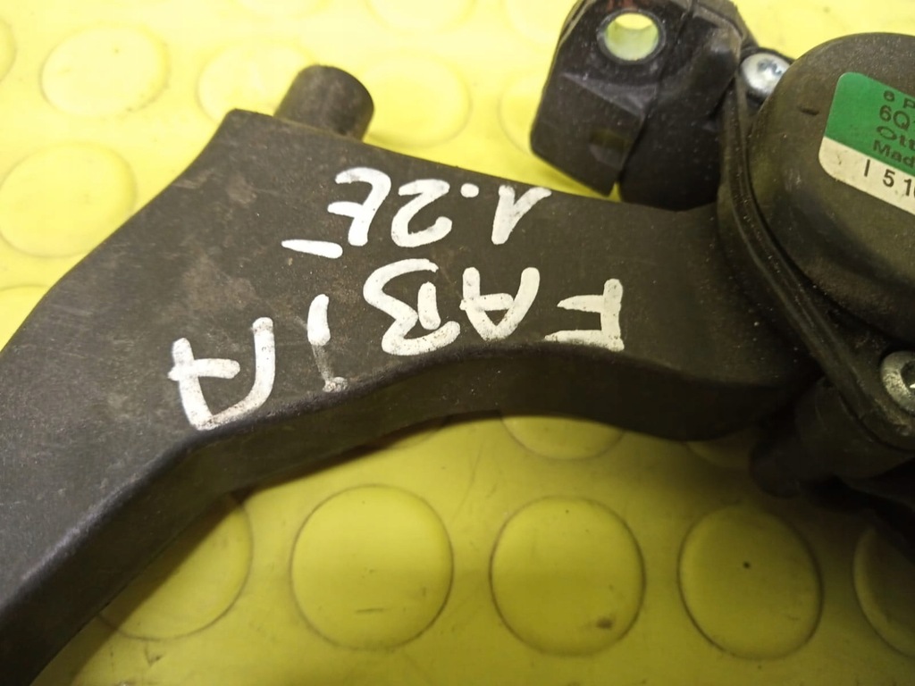 фото №4, Skoda fabia 1.2 потенциометр газа 6pv00849601