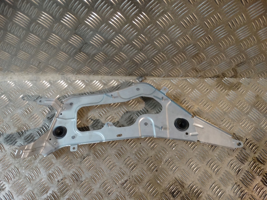 фото №1, Idealny кронштейн кронштейн mercedes w223 1