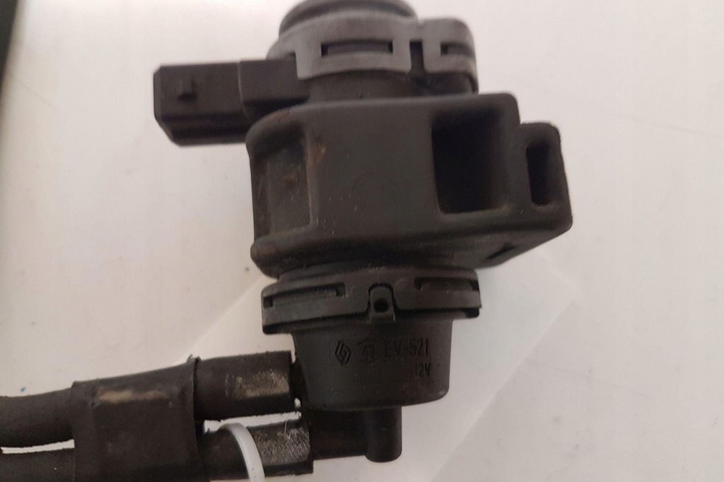 фото №1, Клапан вакуумний renault grand scénic ii jm0/1_ 8200575400 2.0l дизель 2007