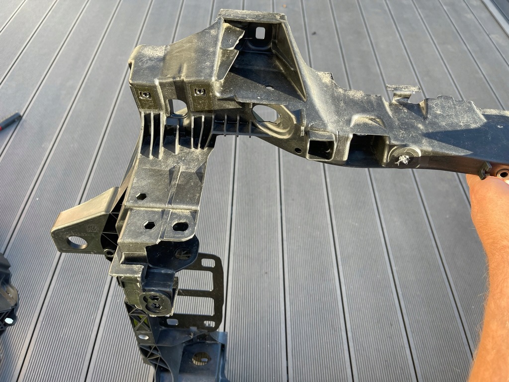 фото №9, Audi rsq7 rsq8 lift 4m pas передний усилитель 4m0805594e