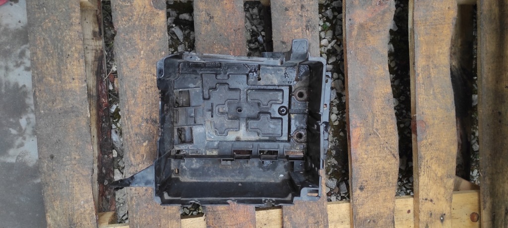 фото №1, Peugeot 207 cc основание аккумулятор 9655321380