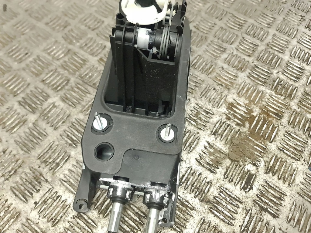 фото №8, Seat ibiza v kj 2024 домкрат перемикання передач / верхній