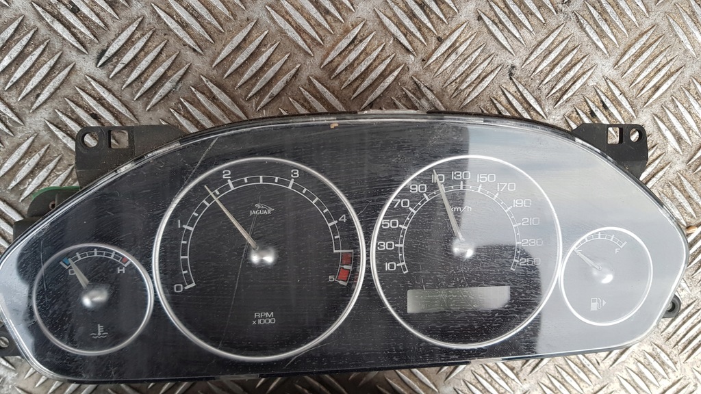 фото №8, Jaguar x-type 2.2 d счетчик приборная панель