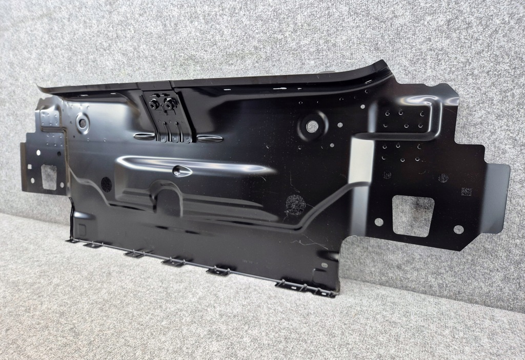 фото №7, Vw passat b8 панель поперечний стіна замикаючий pas задній оригінальний номер 3g5813301a