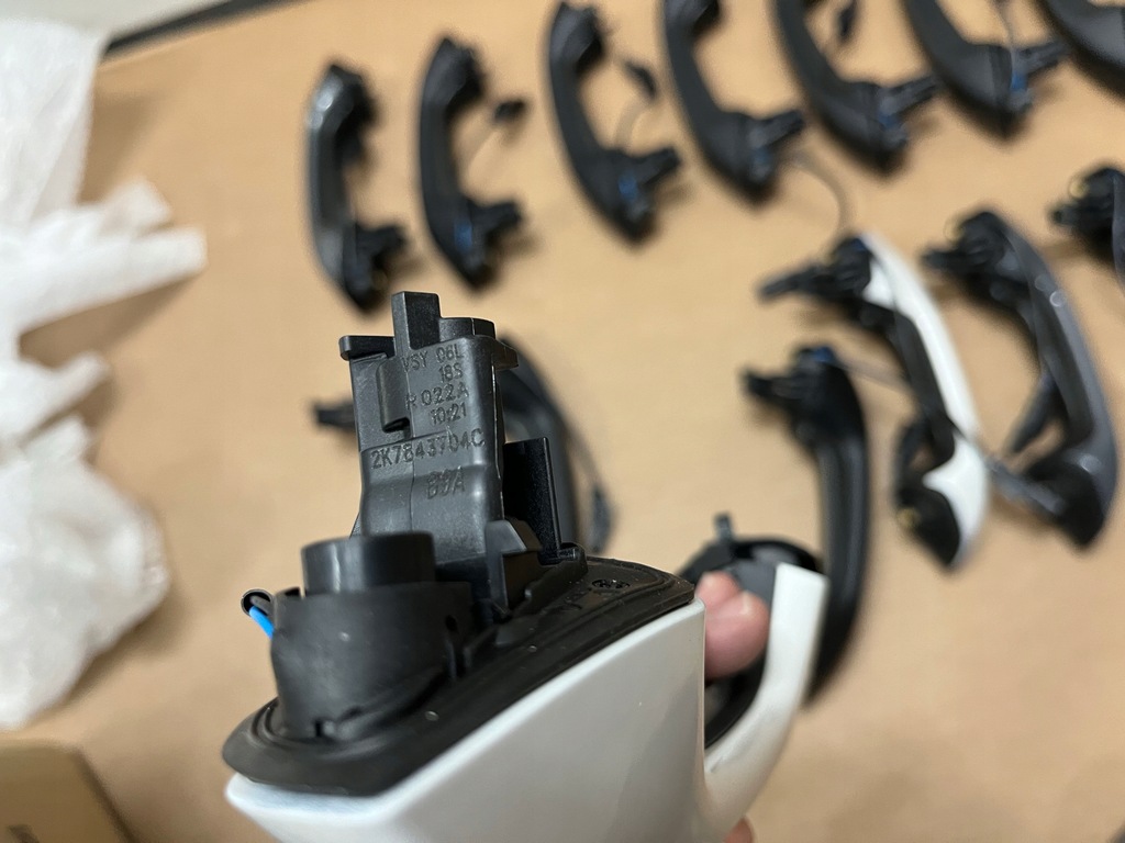 фото №8, Ручка дверь vw caddy 2k7843704 vw caddy 2k7 ручка дверь сдвижные боковой