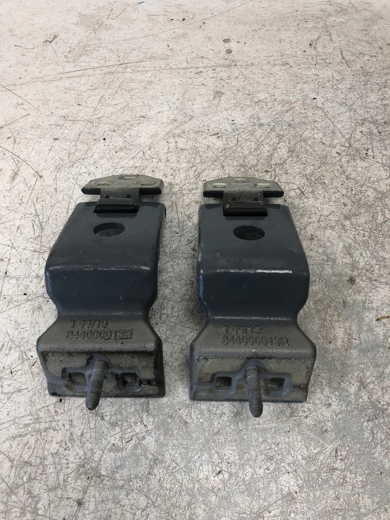 фото №2, Петли дверь задняя renault master iv 844000013r