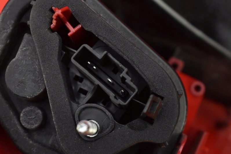 фото №8, Лампа правая задняя задняя vp8x8x-13404-ax citroen c5 ii x7 iii kombi 08-17