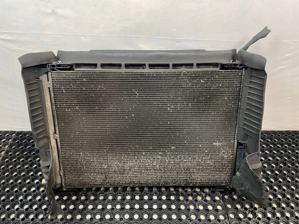 фото №1, Комплект радиатор радиатор вентилятор mercedes glc w253 c w205 2.2d автоматическая коробка передач