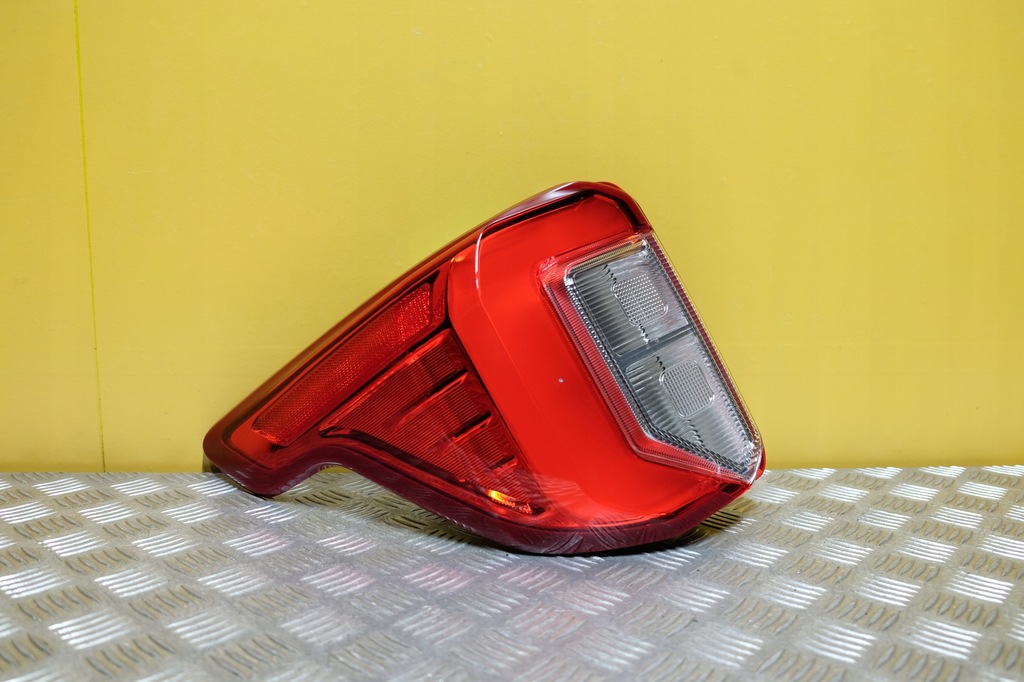 фото №1, Ford explorer 2019- лампа задняя задняя левая usa