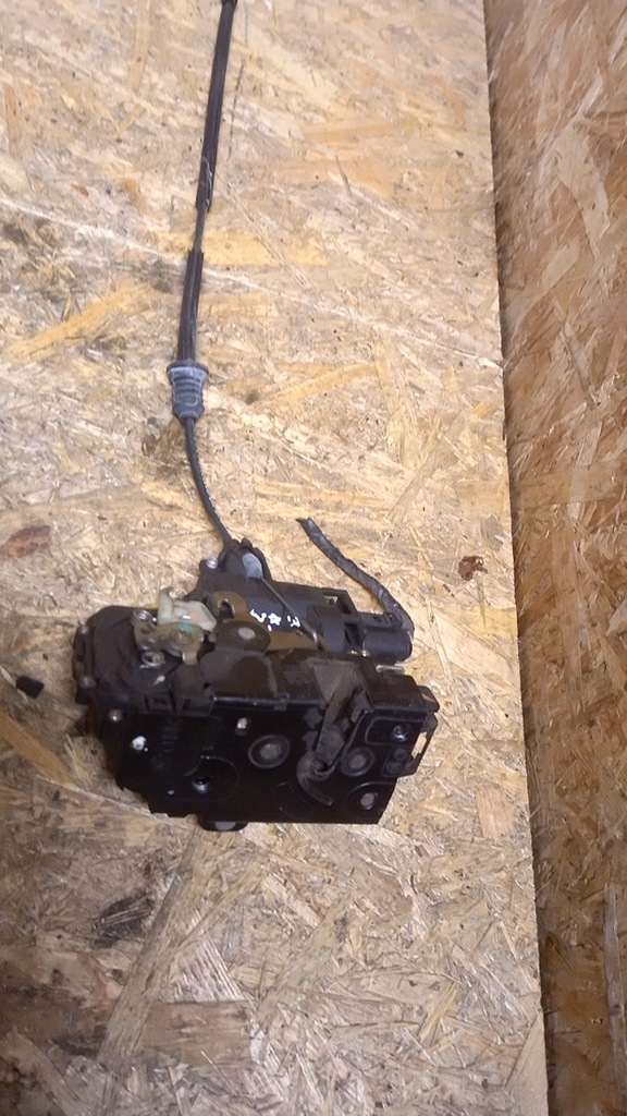 фото №1, Vw new beetle 2001 замок двері лівий