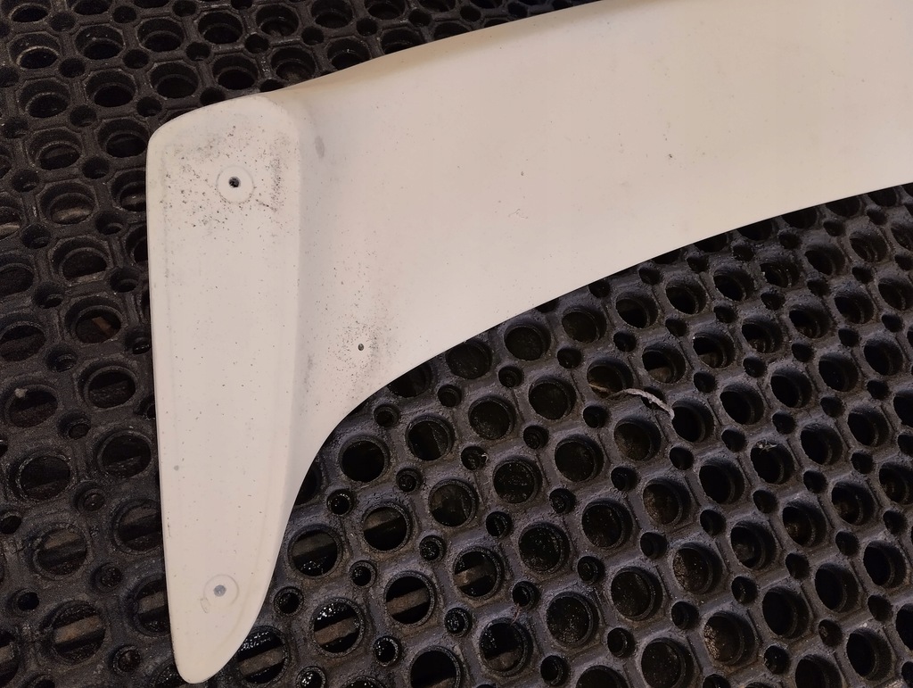 фото №13, Спойлер задний задняя mitsubishi lancer 2 ii